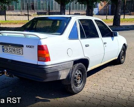Белый Опель Кадет, объемом двигателя 1.8 л и пробегом 25 тыс. км за 700 $, фото 2 на Automoto.ua