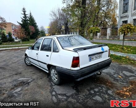 Белый Опель Кадет, объемом двигателя 1.3 л и пробегом 0 тыс. км за 650 $, фото 3 на Automoto.ua