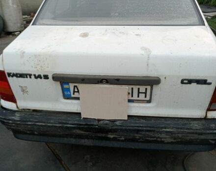 Белый Опель Кадет, объемом двигателя 0 л и пробегом 999 тыс. км за 500 $, фото 3 на Automoto.ua