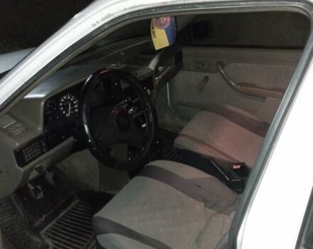 Белый Опель Кадет, объемом двигателя 1.3 л и пробегом 250 тыс. км за 1300 $, фото 4 на Automoto.ua