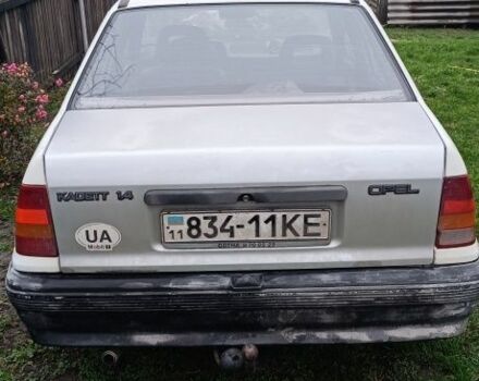 Белый Опель Кадет, объемом двигателя 1.4 л и пробегом 150 тыс. км за 945 $, фото 1 на Automoto.ua