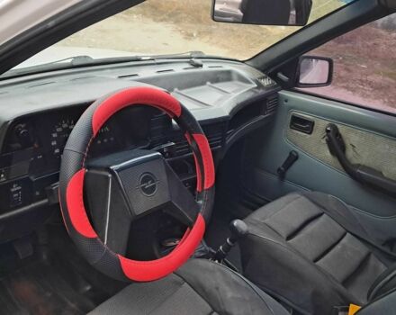 Белый Опель Кадет, объемом двигателя 0 л и пробегом 123 тыс. км за 1150 $, фото 6 на Automoto.ua