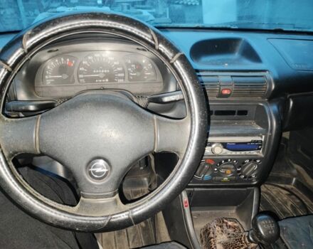 Белый Опель Кадет, объемом двигателя 2 л и пробегом 320 тыс. км за 357 $, фото 7 на Automoto.ua