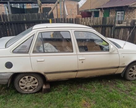 Белый Опель Кадет, объемом двигателя 1.4 л и пробегом 150 тыс. км за 945 $, фото 2 на Automoto.ua