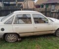 Белый Опель Кадет, объемом двигателя 1.4 л и пробегом 150 тыс. км за 945 $, фото 2 на Automoto.ua
