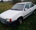 Белый Опель Кадет, объемом двигателя 1.4 л и пробегом 138 тыс. км за 1050 $, фото 4 на Automoto.ua