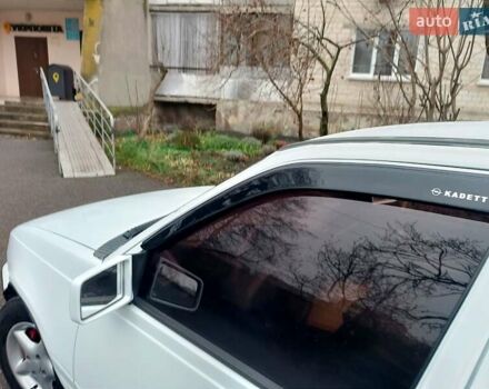 Білий Опель Кадет, об'ємом двигуна 1.6 л та пробігом 170 тис. км за 1500 $, фото 6 на Automoto.ua