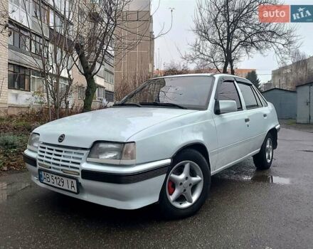 Білий Опель Кадет, об'ємом двигуна 1.6 л та пробігом 170 тис. км за 1500 $, фото 13 на Automoto.ua