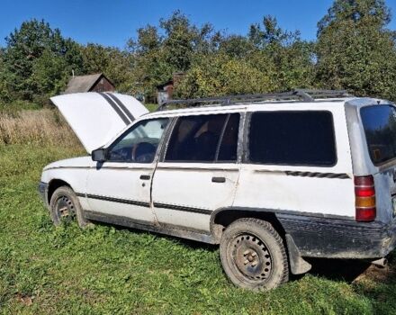 Білий Опель Кадет, об'ємом двигуна 0 л та пробігом 200 тис. км за 505 $, фото 3 на Automoto.ua