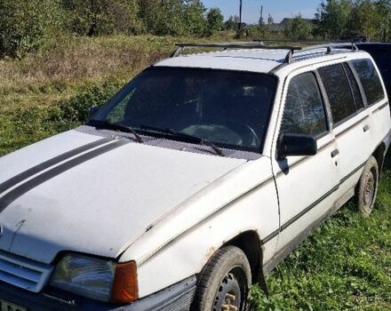Білий Опель Кадет, об'ємом двигуна 0 л та пробігом 200 тис. км за 505 $, фото 1 на Automoto.ua