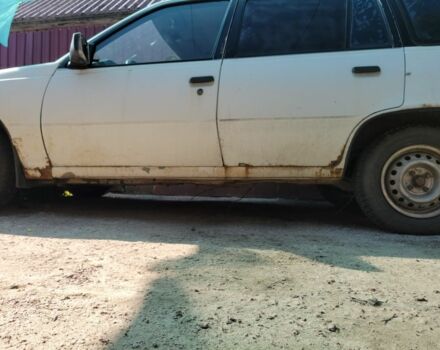 Белый Опель Кадет, объемом двигателя 1.6 л и пробегом 200 тыс. км за 700 $, фото 3 на Automoto.ua