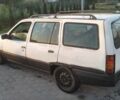 Белый Опель Кадет, объемом двигателя 1.8 л и пробегом 350 тыс. км за 399 $, фото 3 на Automoto.ua