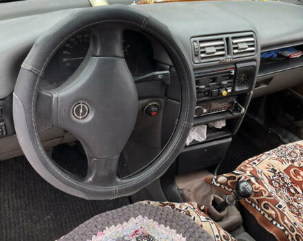 Білий Опель Кадет, об'ємом двигуна 1.6 л та пробігом 300 тис. км за 2100 $, фото 7 на Automoto.ua