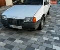 Белый Опель Кадет, объемом двигателя 1.6 л и пробегом 100 тыс. км за 680 $, фото 1 на Automoto.ua