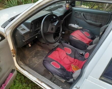 Белый Опель Кадет, объемом двигателя 0 л и пробегом 140 тыс. км за 800 $, фото 5 на Automoto.ua