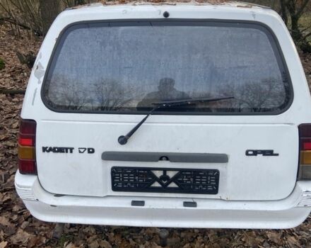 Белый Опель Кадет, объемом двигателя 1.7 л и пробегом 3 тыс. км за 827 $, фото 1 на Automoto.ua