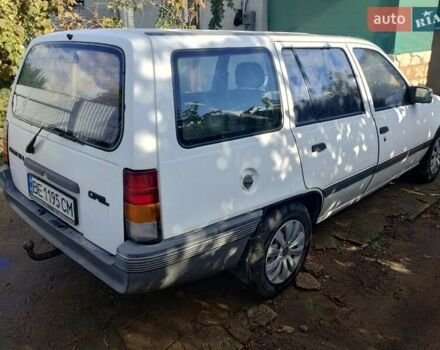 Белый Опель Кадет, объемом двигателя 1.6 л и пробегом 180 тыс. км за 1700 $, фото 8 на Automoto.ua