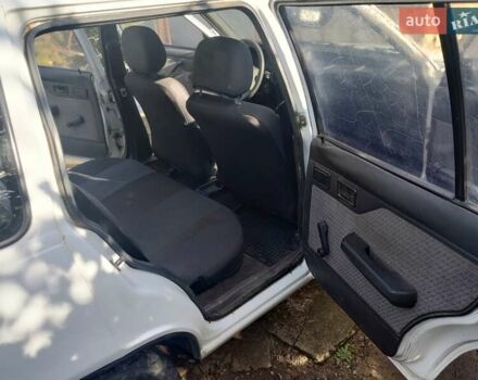 Белый Опель Кадет, объемом двигателя 1.6 л и пробегом 180 тыс. км за 1700 $, фото 5 на Automoto.ua