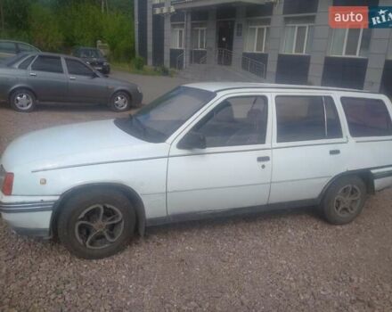 Белый Опель Кадет, объемом двигателя 1.4 л и пробегом 77 тыс. км за 1198 $, фото 1 на Automoto.ua