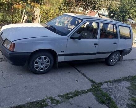 Білий Опель Кадет, об'ємом двигуна 1.6 л та пробігом 134 тис. км за 1850 $, фото 13 на Automoto.ua