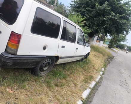 Белый Опель Кадет, объемом двигателя 1.4 л и пробегом 160 тыс. км за 1100 $, фото 5 на Automoto.ua