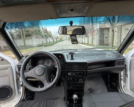 Белый Опель Кадет, объемом двигателя 1.7 л и пробегом 120 тыс. км за 1200 $, фото 12 на Automoto.ua