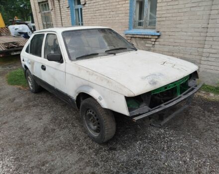 Белый Опель Кадет, объемом двигателя 1.3 л и пробегом 100 тыс. км за 200 $, фото 1 на Automoto.ua