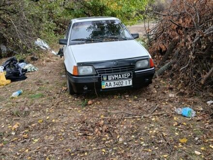 Опель Кадет 1986 в Славянске на Automoto.ua Белый Опель Кадет, объемом двигателя 1.3 л и пробегом 24 тыс. км за 668 $, фото 1 на Automoto.ua