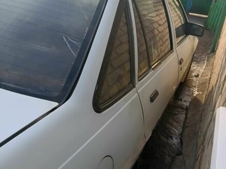 Опель Кадет 1986 в Краматорске на Automoto.ua Белый Опель Кадет, объемом двигателя 1.6 л и пробегом 320 тыс. км за 35000 $, фото 1 на Automoto.ua