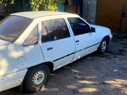 Опель Кадет 1986 в Березовке на Automoto.ua Белый Опель Кадет, объемом двигателя 1.3 л и пробегом 300 тыс. км за 250 $, фото 1 на Automoto.ua