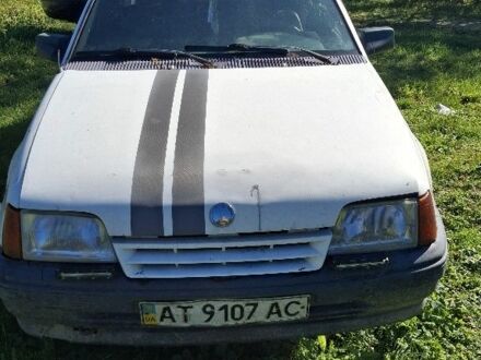 Опель Кадет 1986 в Ивано-Франковске на Automoto.ua Белый Опель Кадет, объемом двигателя 0 л и пробегом 200 тыс. км за 505 $, фото 1 на Automoto.ua