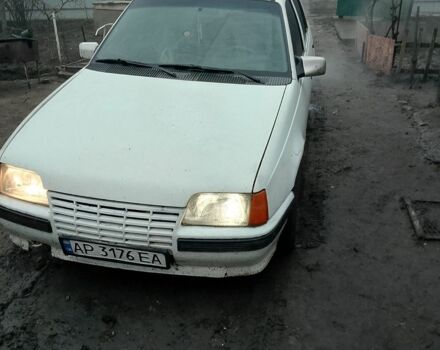 Білий Опель Кадет, об'ємом двигуна 1.6 л та пробігом 1 тис. км за 710 $, фото 1 на Automoto.ua