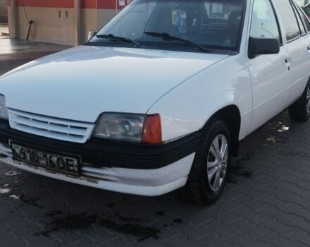 Белый Опель Кадет, объемом двигателя 1.4 л и пробегом 221 тыс. км за 950 $, фото 1 на Automoto.ua