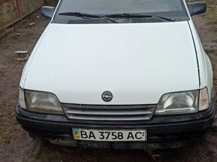 Опель Кадет 1987 в Виннице на Automoto.ua Белый Опель Кадет, объемом двигателя 1.6 л и пробегом 82 тыс. км за 2100 $, фото 1 на Automoto.ua