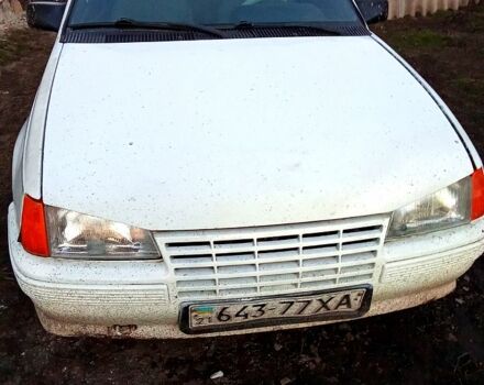 Белый Опель Кадет, объемом двигателя 1.4 л и пробегом 0 тыс. км за 750 $, фото 1 на Automoto.ua