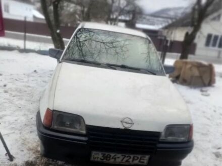 Білий Опель Кадет, об'ємом двигуна 1.3 л та пробігом 3 тис. км за 284 $, фото 1 на Automoto.ua