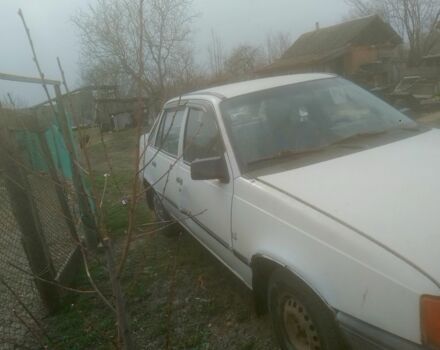 Белый Опель Кадет, объемом двигателя 1.3 л и пробегом 400 тыс. км за 600 $, фото 1 на Automoto.ua