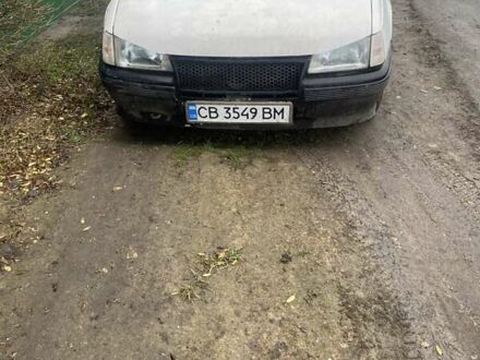 Белый Опель Кадет, объемом двигателя 1.6 л и пробегом 300 тыс. км за 1000 $, фото 1 на Automoto.ua