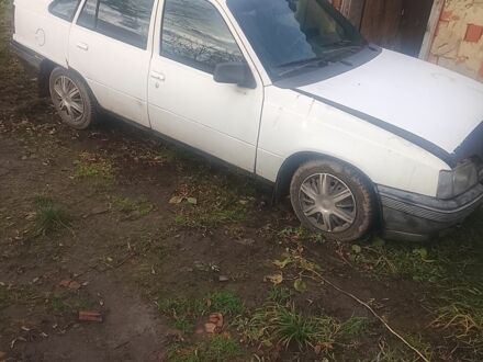 Білий Опель Кадет, об'ємом двигуна 1.6 л та пробігом 97 тис. км за 600 $, фото 1 на Automoto.ua