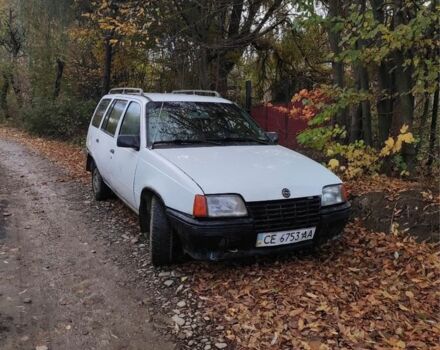 Белый Опель Кадет, объемом двигателя 0 л и пробегом 1 тыс. км за 716 $, фото 1 на Automoto.ua