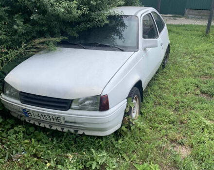 Белый Опель Кадет, объемом двигателя 1.6 л и пробегом 68 тыс. км за 600 $, фото 1 на Automoto.ua