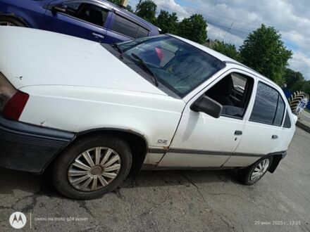 Белый Опель Кадет, объемом двигателя 0 л и пробегом 3 тыс. км за 639 $, фото 1 на Automoto.ua