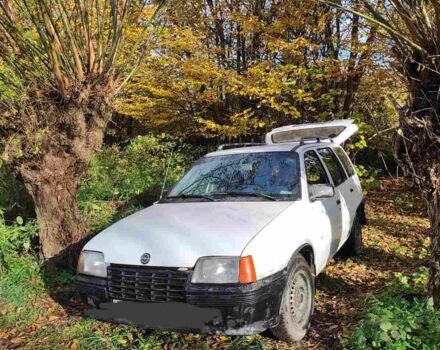 Белый Опель Кадет, объемом двигателя 0 л и пробегом 1 тыс. км за 716 $, фото 1 на Automoto.ua