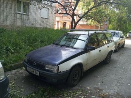 Опель Кадет 1988 у Рівному на Automoto.ua Білий Опель Кадет, об'ємом двигуна 1.6 л та пробігом 300 тис. км за 300 $, фото 1 на Automoto.ua