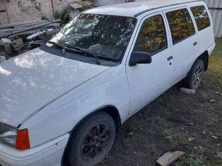 Опель Кадет 1988 в Александрие на Automoto.ua Белый Опель Кадет, объемом двигателя 1 л и пробегом 5 тыс. км за 776 $, фото 1 на Automoto.ua