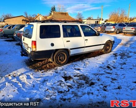 Белый Опель Кадет, объемом двигателя 1.3 л и пробегом 156 тыс. км за 849 $, фото 1 на Automoto.ua