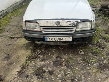 Белый Опель Кадет, объемом двигателя 1.3 л и пробегом 32 тыс. км за 389 $, фото 1 на Automoto.ua