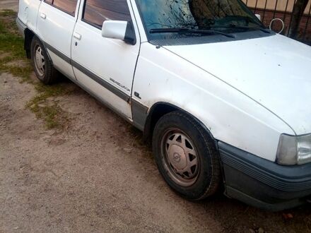 Опель Кадет 1989 у Хмельницькому на Automoto.ua Білий Опель Кадет, об'ємом двигуна 1.3 л та пробігом 0 тис. км за 1100 $, фото 1 на Automoto.ua