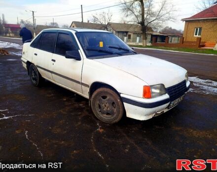 Белый Опель Кадет, объемом двигателя 1.5 л и пробегом 258 тыс. км за 750 $, фото 1 на Automoto.ua