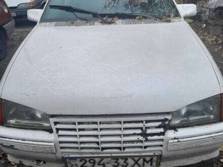 Белый Опель Кадет, объемом двигателя 1.3 л и пробегом 450 тыс. км за 310 $, фото 1 на Automoto.ua